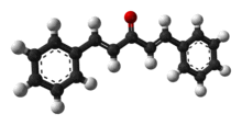 Dibenzylideneacetone-3D-balls.png