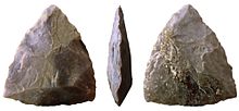 Bifaz triangular.jpg