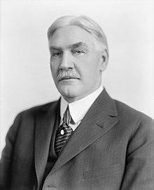 HARRELD, J.W. SENATOR LCCN2016860665 (cropped).jpg