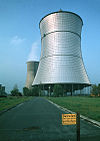 Thtr300 kuehlturm.jpg