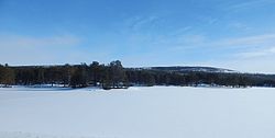 Rambergsjøen i mars.jpg