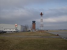 Springfield-Beckley Airport tower.jpg
