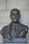 Roscoe Pound bust.jpg