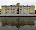 Moscow, Sofiyskaya Embankment 26.jpg