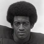 Dave Brown (cornerback).jpg