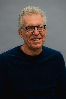 Carlton Cuse - 2020.jpg