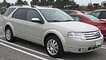 08 Ford Taurus X Limited.jpg