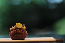 Hotaru wagashi.jpg