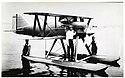 LT David Rittenhouse (center) Cowes, England Sep1923.jpg