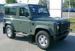 Land Rover Defender front 20070518.jpg