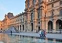Cour Napoléon du Palais du Louvre 007.JPG