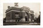 Carnegie Building serving as the Brampton Public Library, 1909. Postcard from the Richard L. Frost collection.