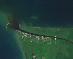 Mündung des Baram.jpg