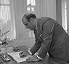 Bundesarchiv B 145 Bild-F022466-0001, Bonn, Lübke empfängt Nationalrat aus Uruguay.jpg