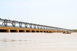 Kotri Barrage Indus River.jpg