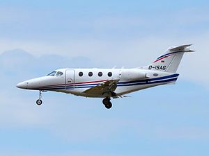 Private, Raytheon 390 Premier I, D-ISAG (14338584917).jpg