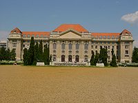 University debrecen main building.jpg