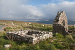 An Fál Mór Teampall Deirbhile Leaba Deirbhile 2013 09 09.jpg