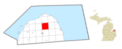 Location within Huron County (red) and an administered portion of the Kinde village (pink)