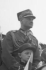 Roman Abraham 1938.jpg