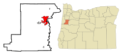 Location of Corvallis within Benton County (left) and Benton County within Oregon (right).