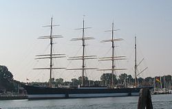 Flying P-Liner Passat ship in Travemünde.jpg