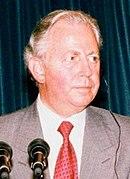 Jacques Santer 1996 (cropped).jpg