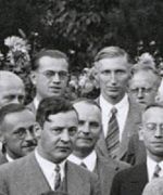 Hilsch Scherzer Hückel 1935 Stuttgart.jpg