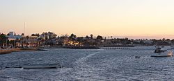La Paz beach and its docks