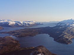 Vefsnfjorden og Leirfjorden fra fly.jpg