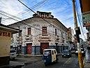 Edifici a la confluència entre el jirón 28 de julio i el pasaje la Merced de Huánuco.jpg