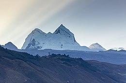 Beauty of mount Huandoy, Cordillera Blanca, Ancash, Peru.jpg