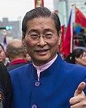 張安樂與民眾合照 (cropped).jpg