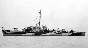 USS Leland E. Thomas (DE-420) off New York City (USA) on 8 November 1944 (BS 77807).jpg