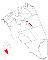 Pemberton Borough highlighted in Burlington County. Inset map: Burlington County highlighted in the State of New Jersey.