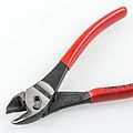 Knipex Kraft-Seitenschneider-7743.jpg