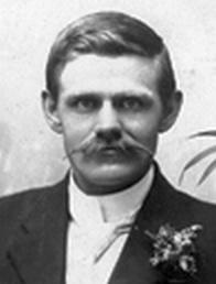 Edmund Anscombe c1920 DNZB Private Collection.jpg