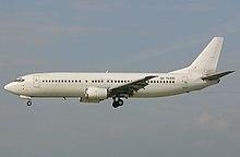 Jat Airways Boeing 737-4Q8 YU-AOO.jpg