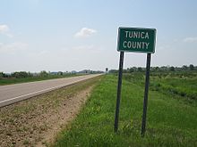 Tunica County MS sign 002 2012-03-31.jpg
