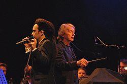 Alexander Veljanov (left), Ernst Horn (right) performing with the Neue Philharmonie Frankfurt in Berlin, Feb. 19th, 2007