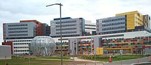 MUHC Superhospital (May 2015).jpg