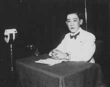 Yoshiko Kawashima in recording studio 1933.jpg