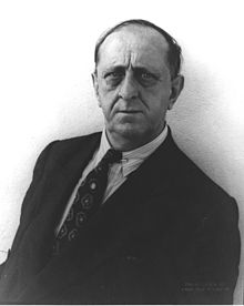 Portrait of Marsden Hartley.jpg