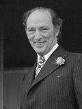 Pierre Trudeau (1975).jpg
