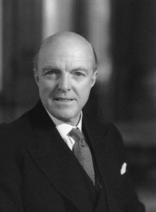 Sir Harold Caccia in 1962.jpg