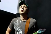 Cinninger of Umphrey's McGee performing May 23, 2009