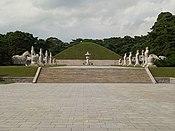 Tomb of King Tongmyong.jpg