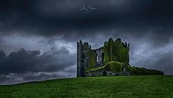 Ballycarbery Castle Ireland.jpg