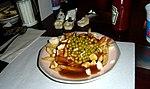 Poutine avec des pois (50546631).jpg