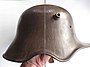 Stahlhelm M1918 à échancrures.jpg